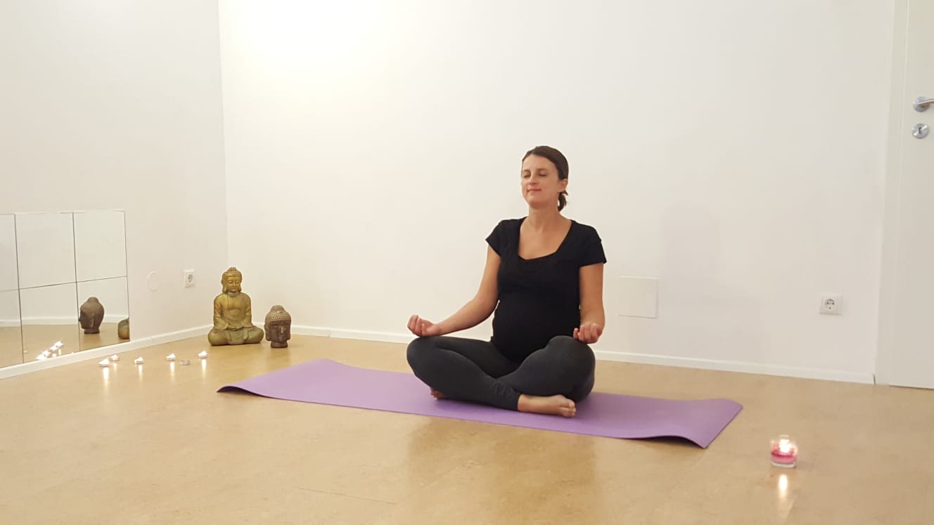 MAMA BABY YOGA im Mothers Only